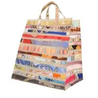 Сумка Hermès Cas du Sac из кремового синтетического материала и разноцветного шелка.
