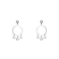 Пара серег Cartier Diamant Léger из белого золота с бриллиантами
