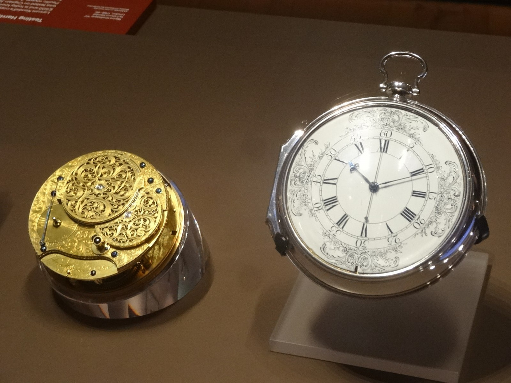 1600px-H4_timekeeper.jpg 1600px-H4_timekeeper.jpg